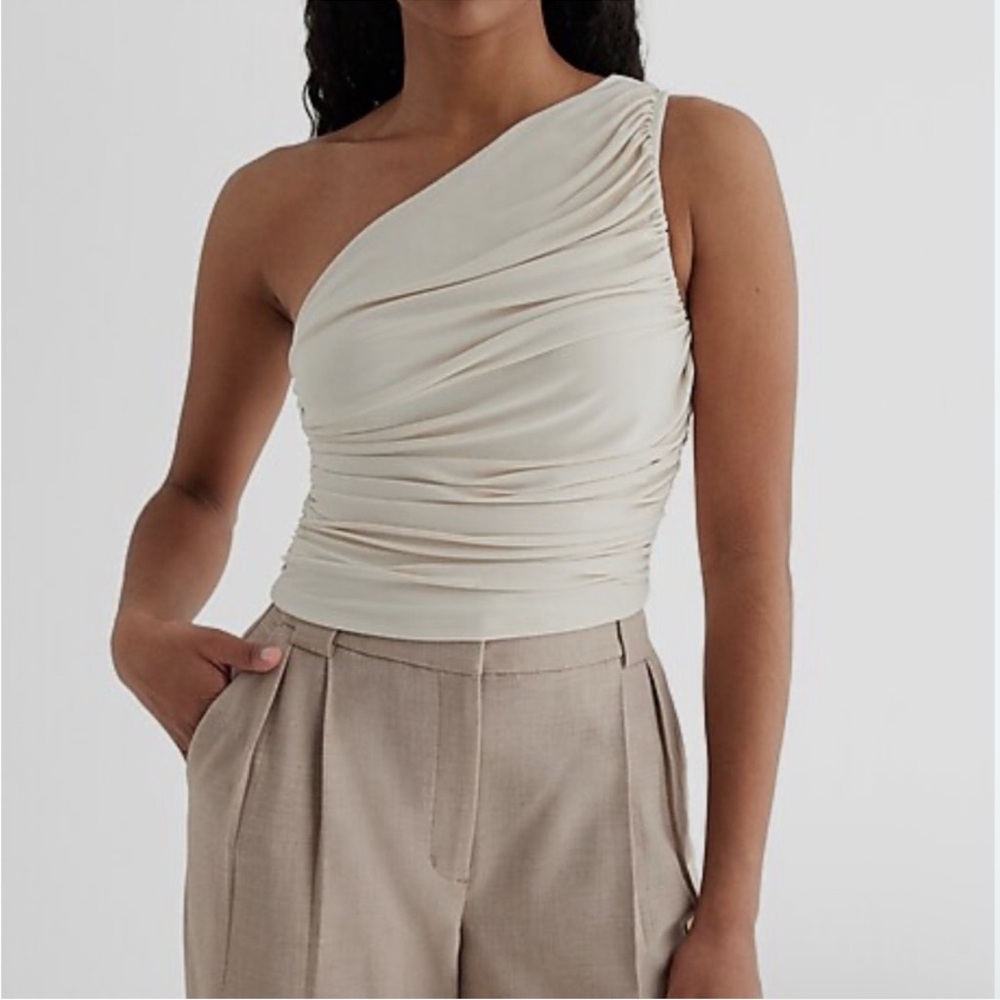 Express Pink One Shoulder Fitted Top NWTGS - Picture 3 of 5